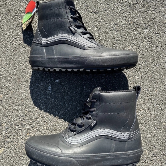 SOLE on eBay NWT Vans Cole Navin Standard Mid MTE Snow Boots - Size 11 - Picture 4 of 6